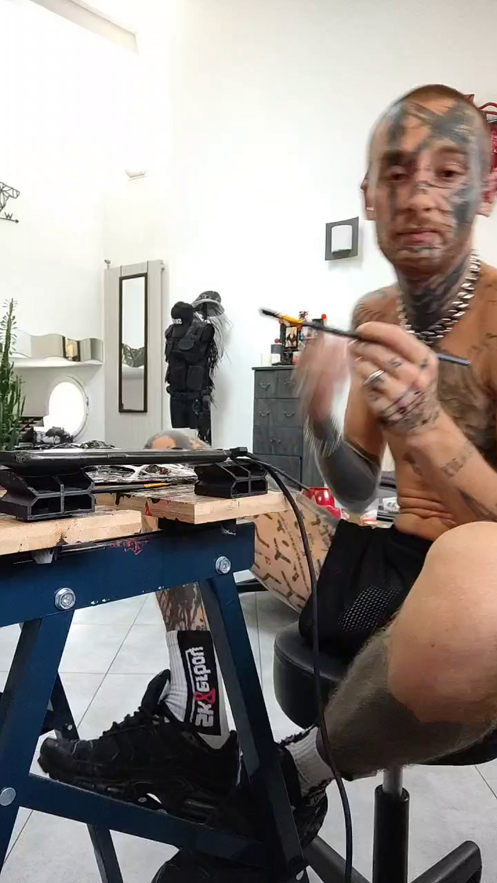 AxlBlackOrganic