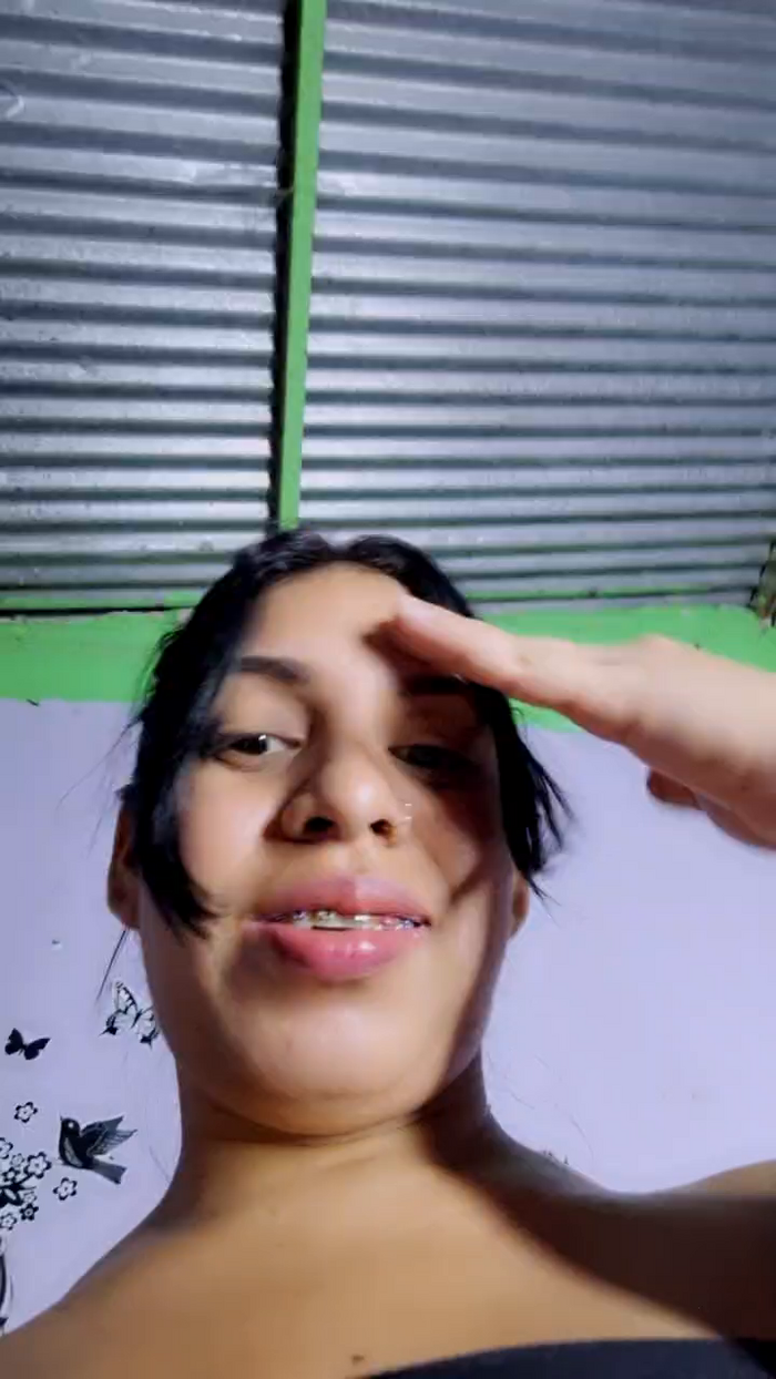 girl_pee