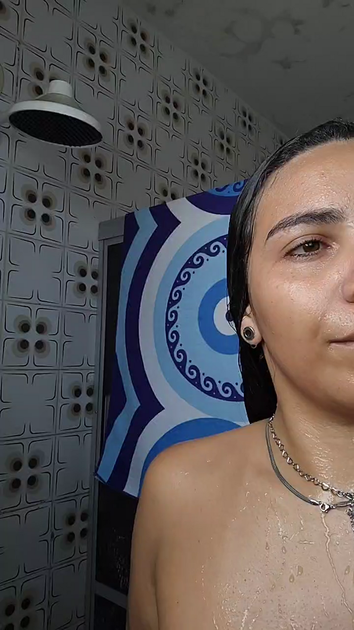 Larissasweet03