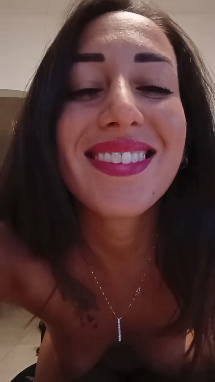 Myqueenfeet1900