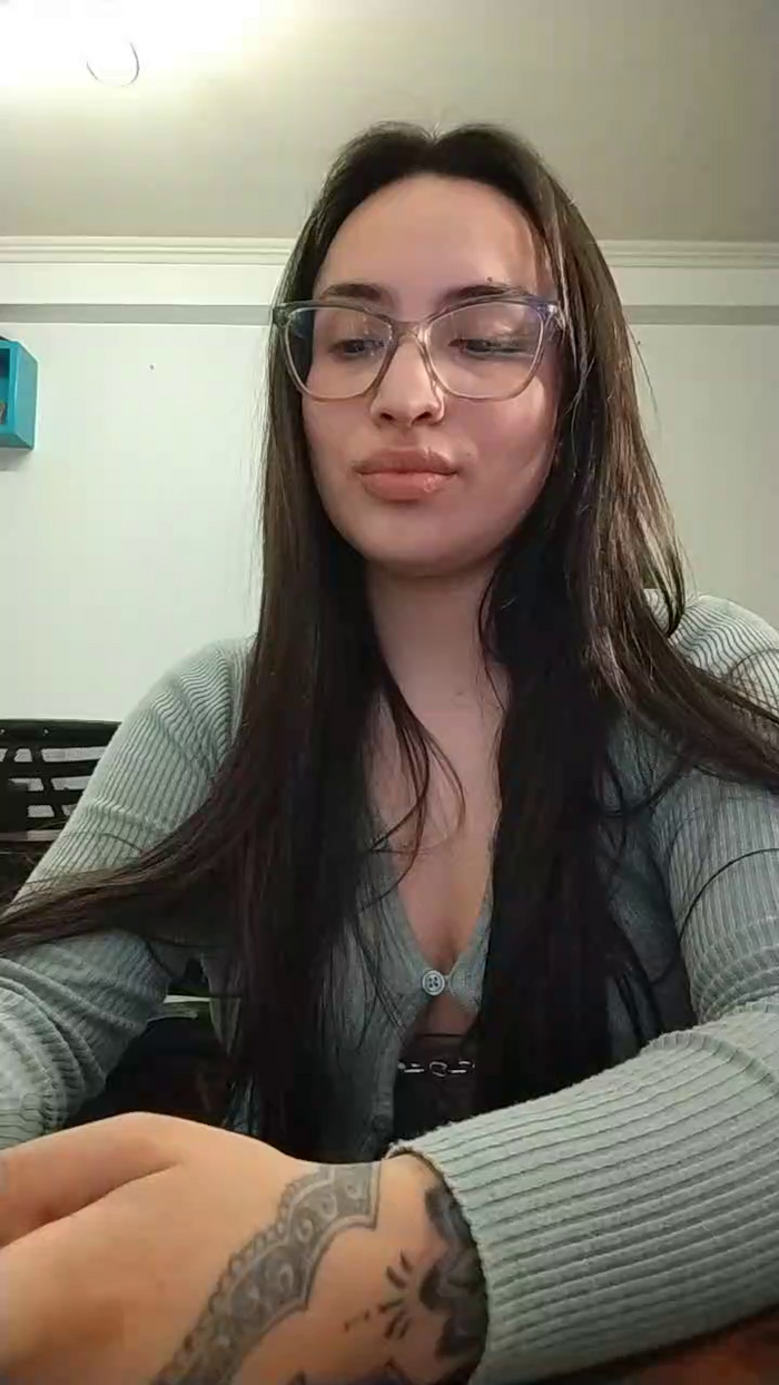 Latinaakita4