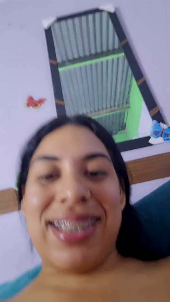 girl_pee