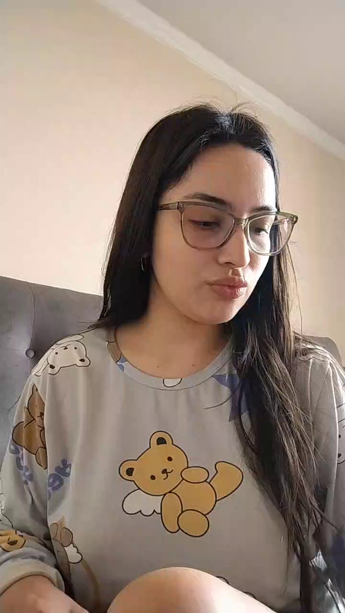 Latinaakita4