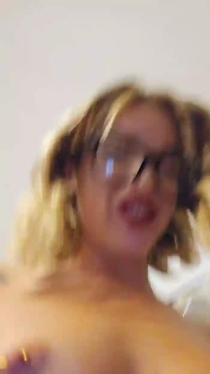 2024/09/25/cam4-daddyslut1-21-42-04