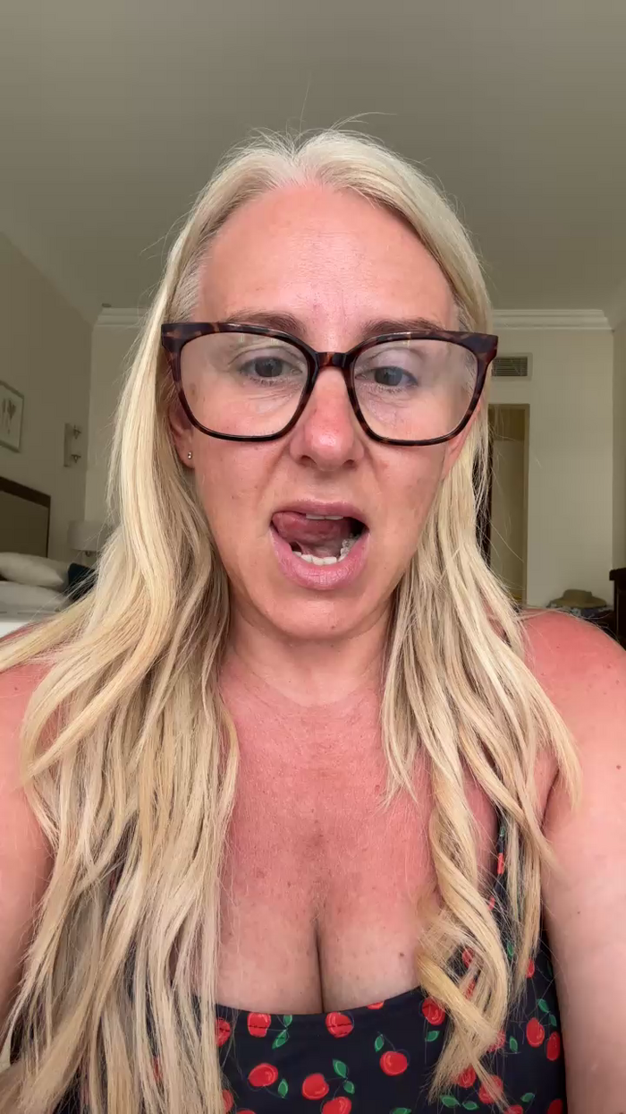 SophiaHillUK