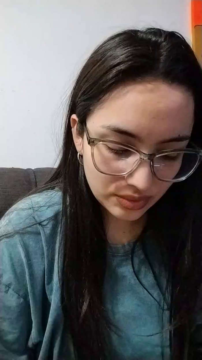 Latinaakita4
