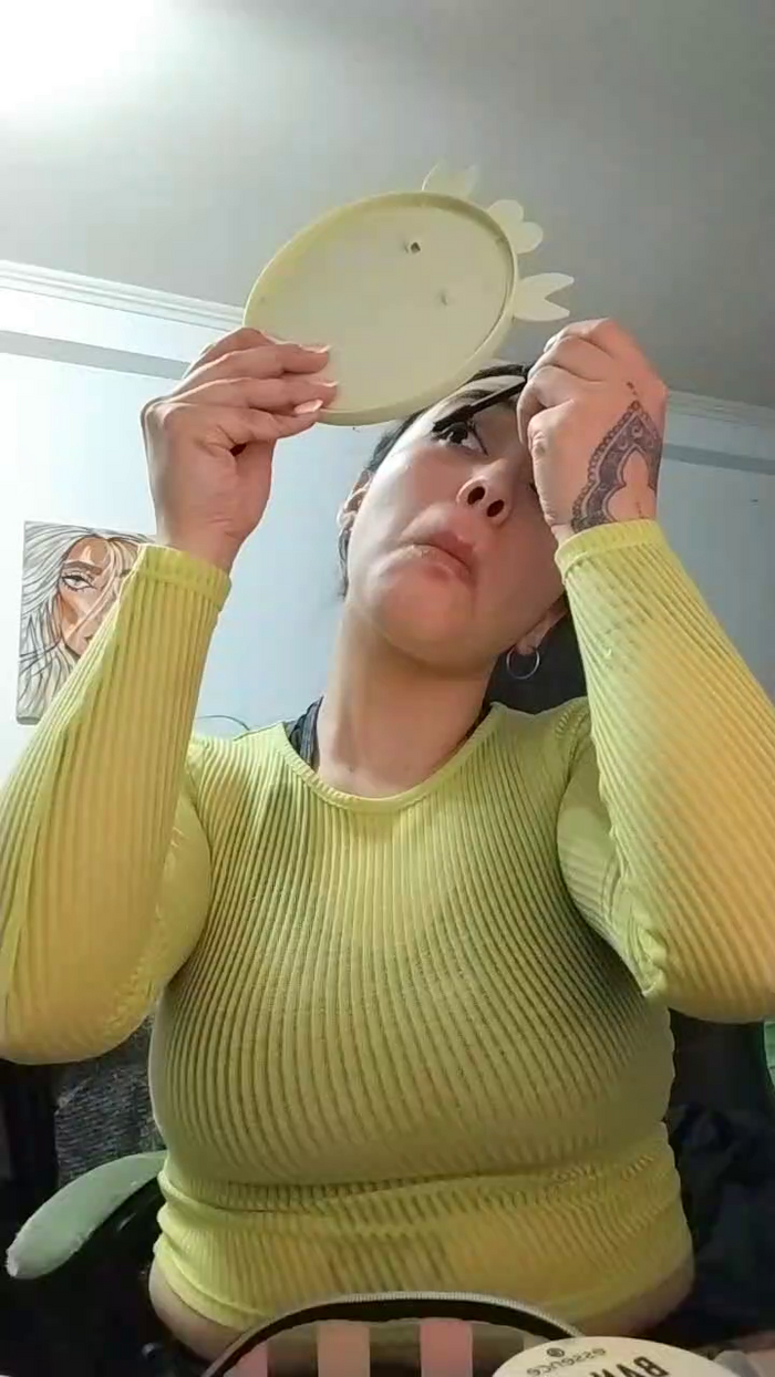 Latinaakita4