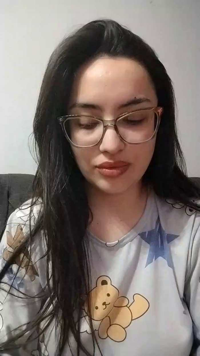 Latinaakita4