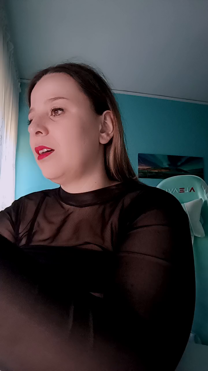 emma96_hot