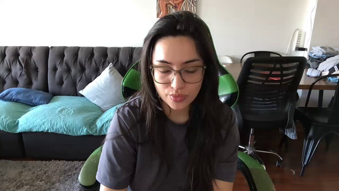 Latinaakita4