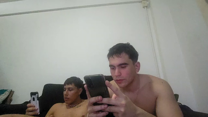 gualas