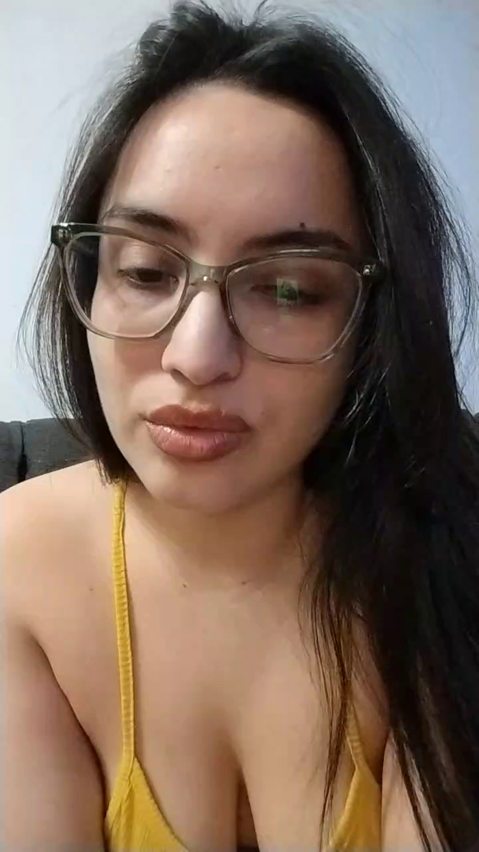 Latinaakita4