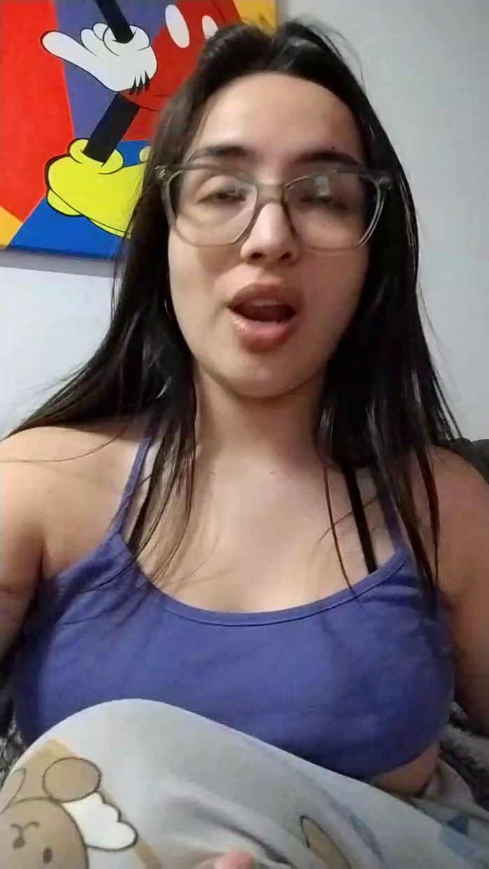 Latinaakita4