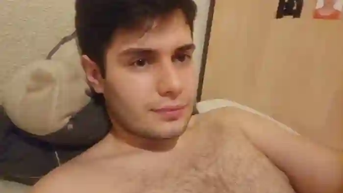 2024/10/10/cam4-harry0250-19-54-50