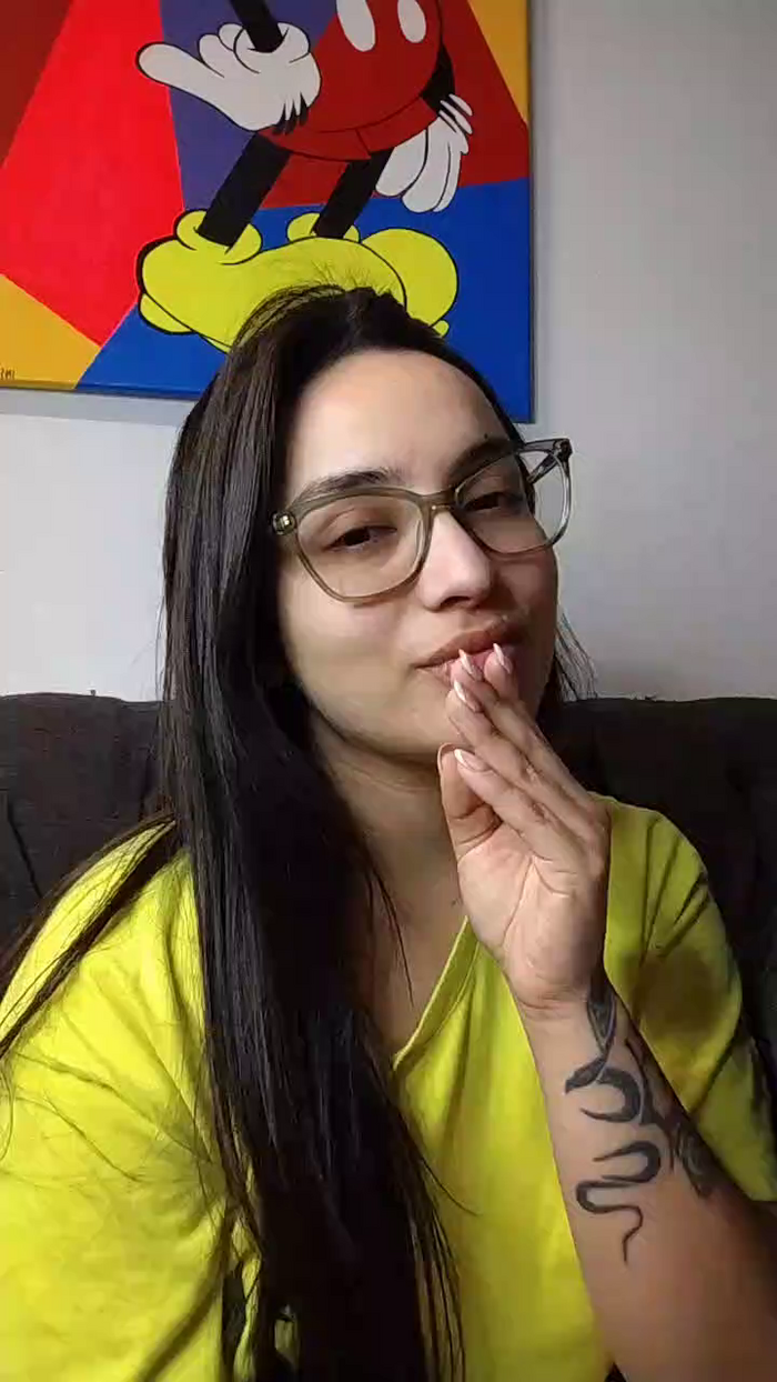 Latinaakita4