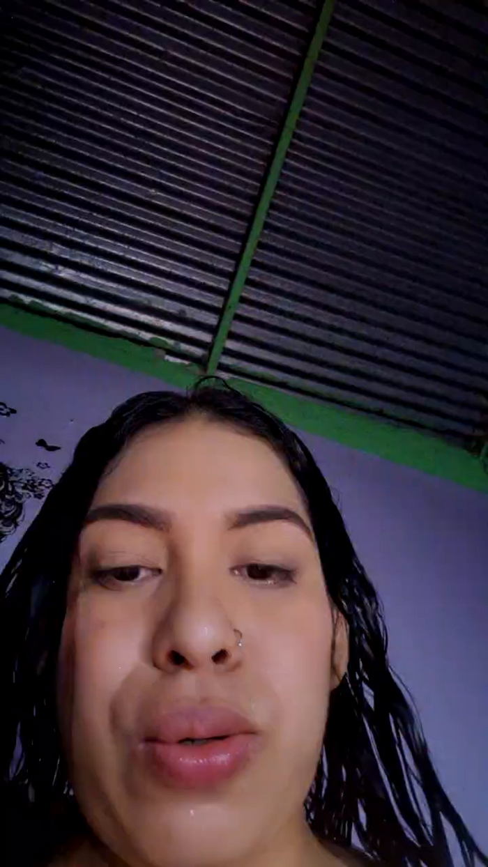 girl_pee
