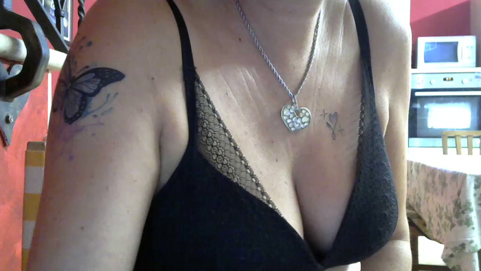 laurab_hot