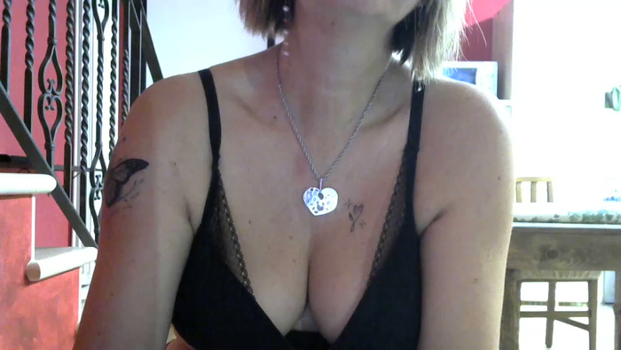 laurab_hot