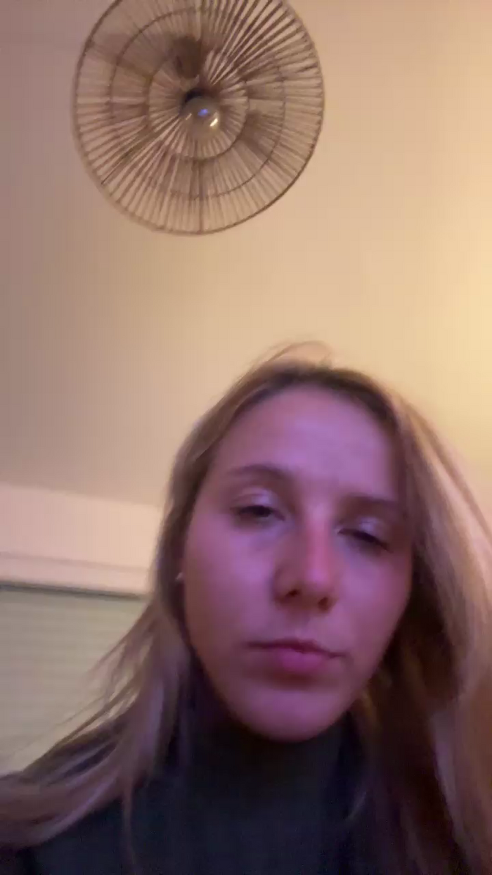 Laurenehotgirl