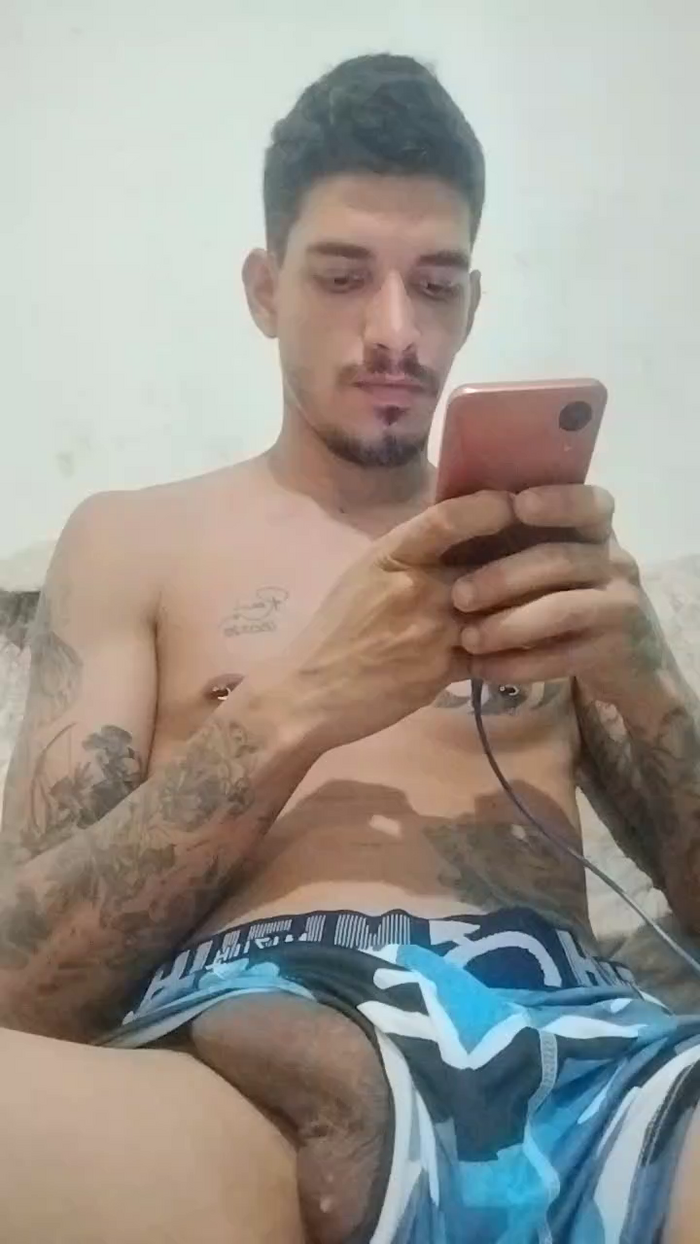 Adao702