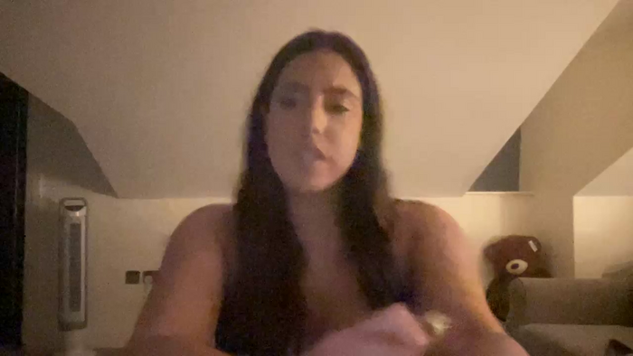 yasmin02