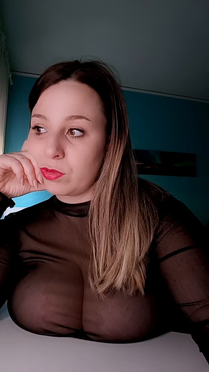emma96_hot