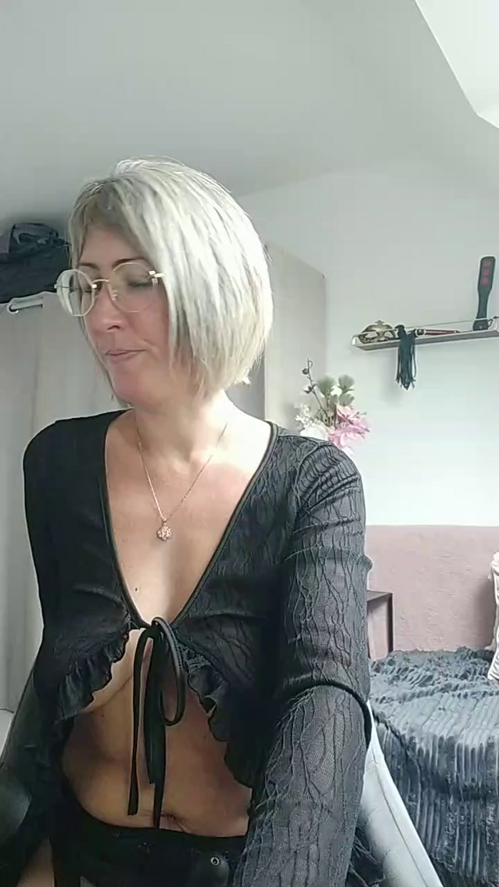 Titaly38