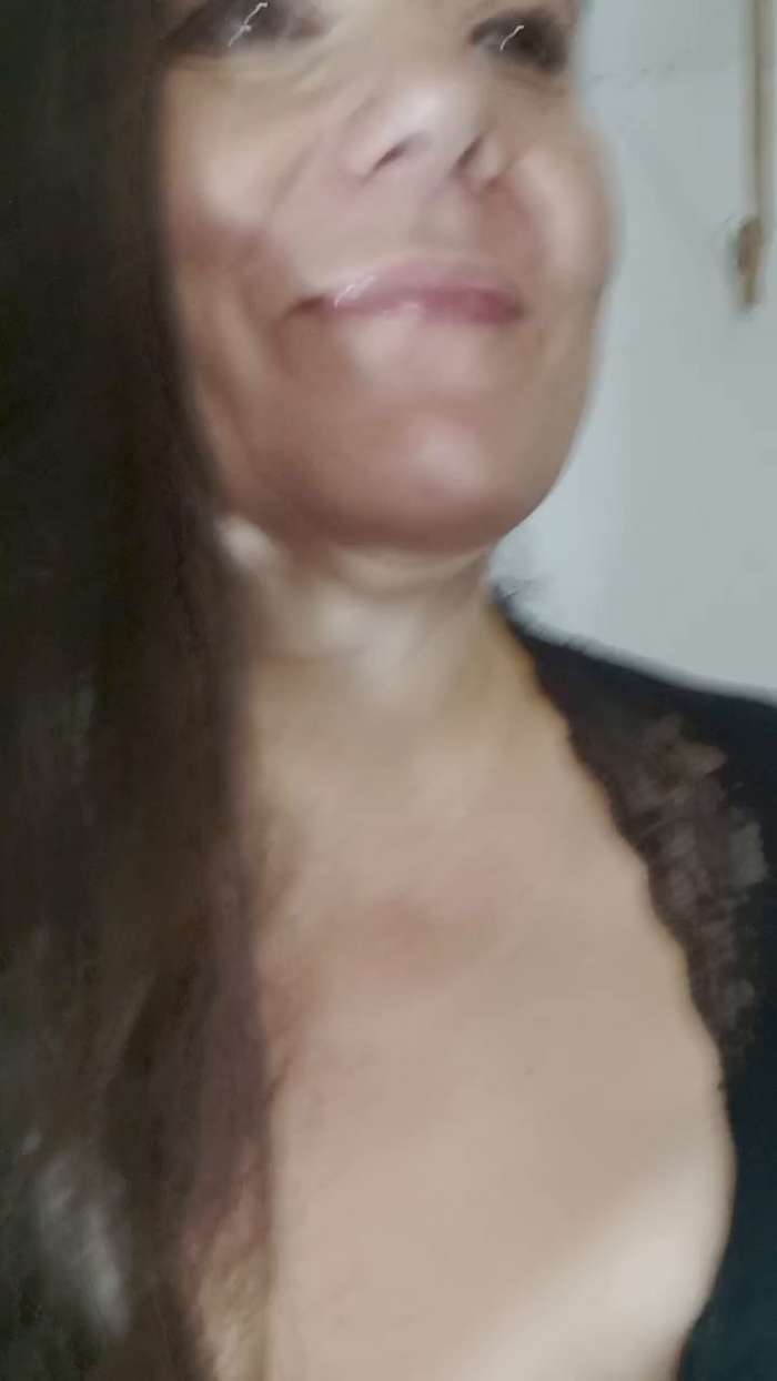 HAIRYPUSSYLIPS