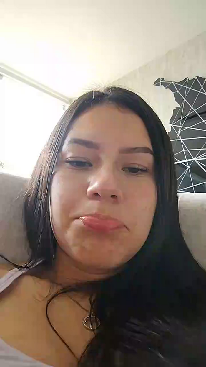 Abril_Hills