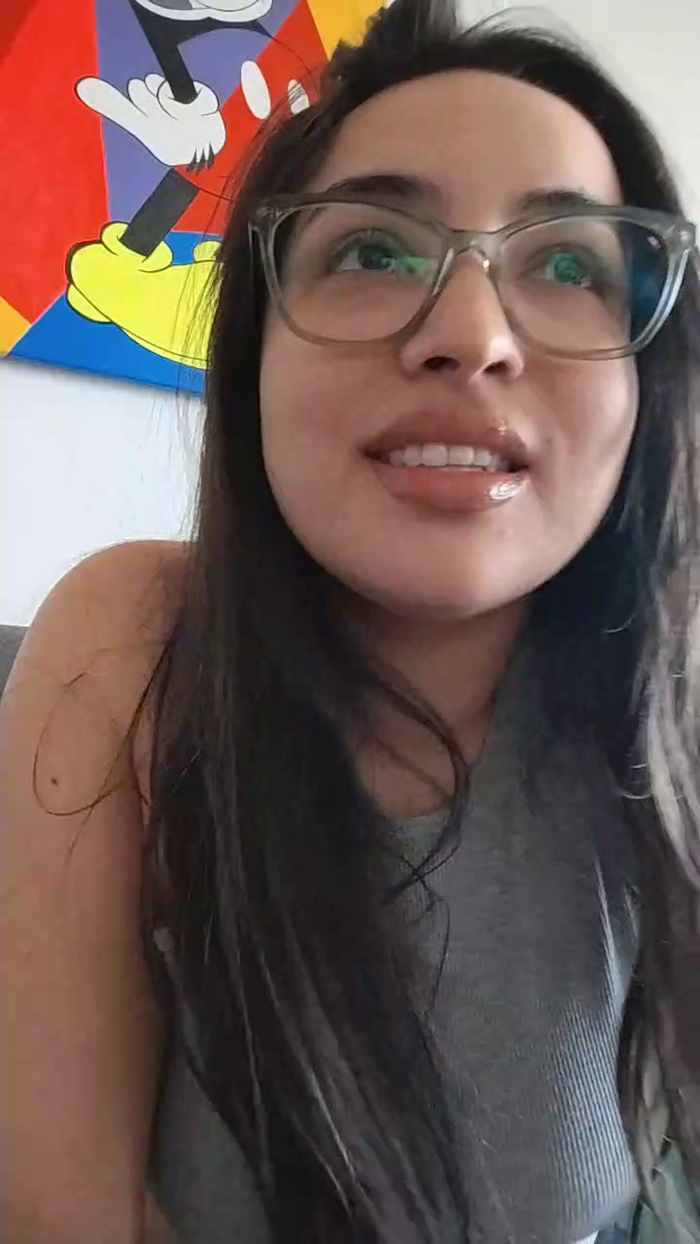 Latinaakita4