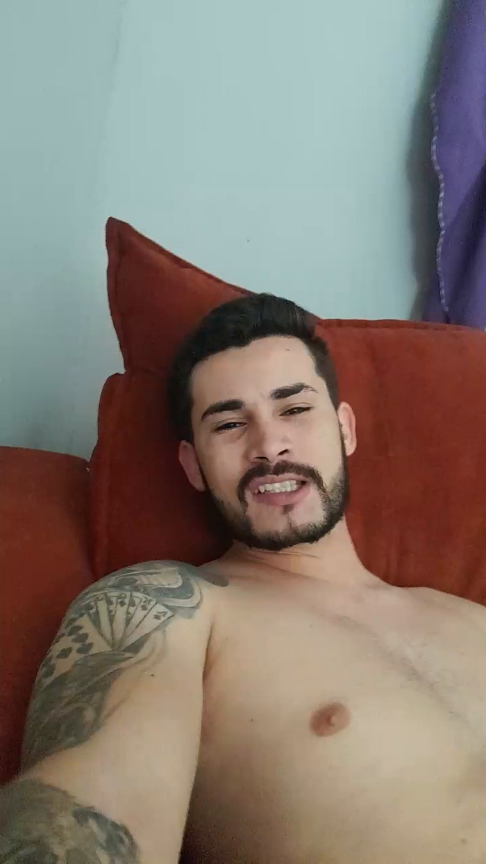 Leo_dot25