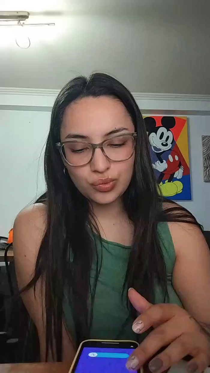 Latinaakita4