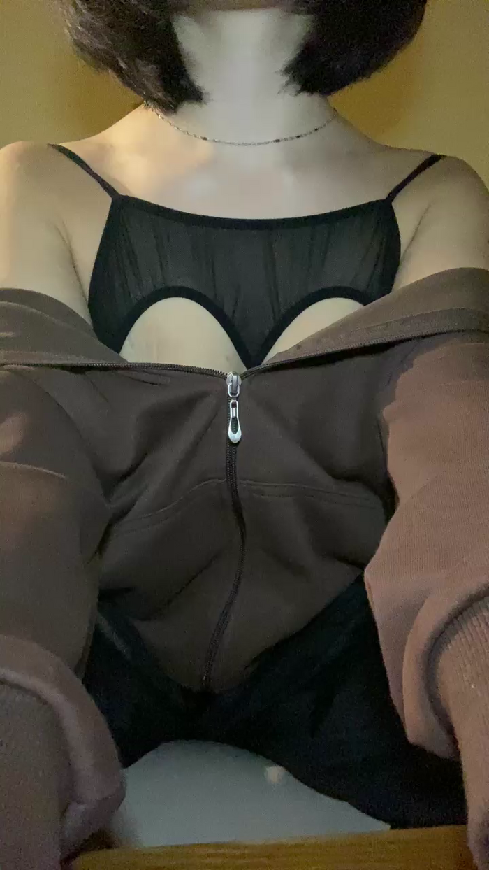 Sexyhotcouple37