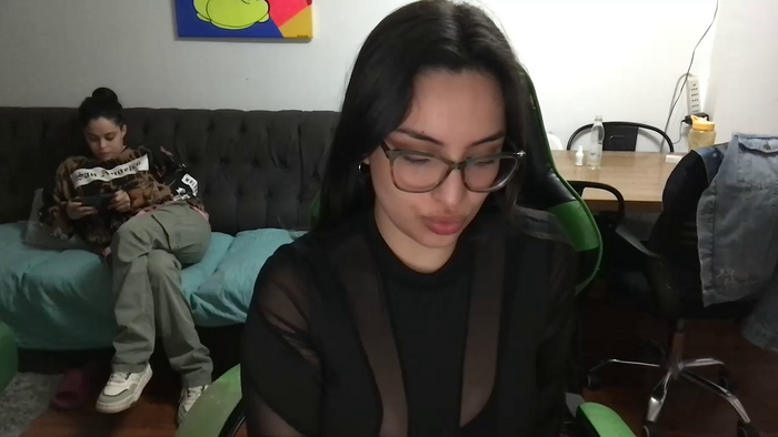 Latinaakita4