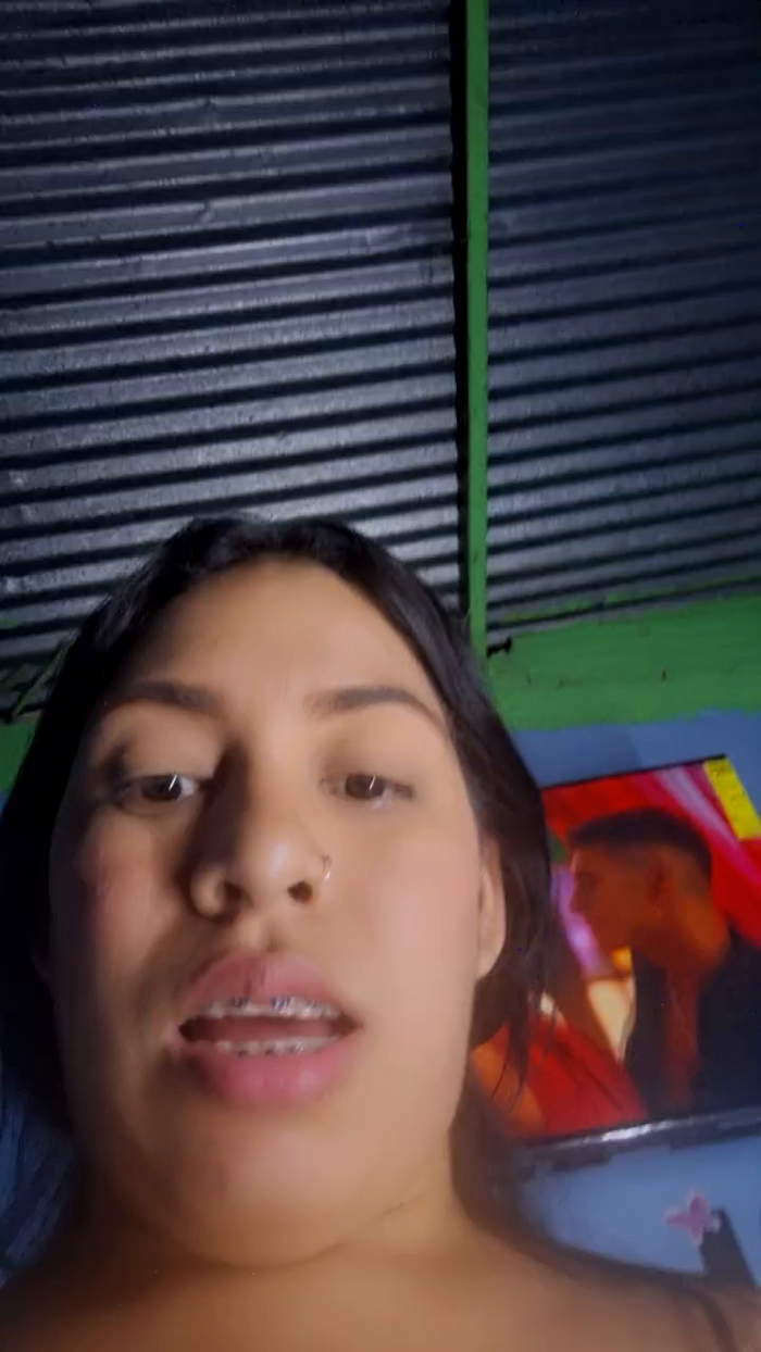 girl_pee