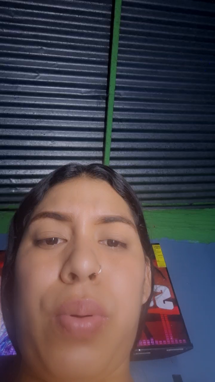 girl_pee
