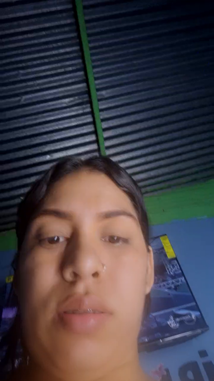 girl_pee