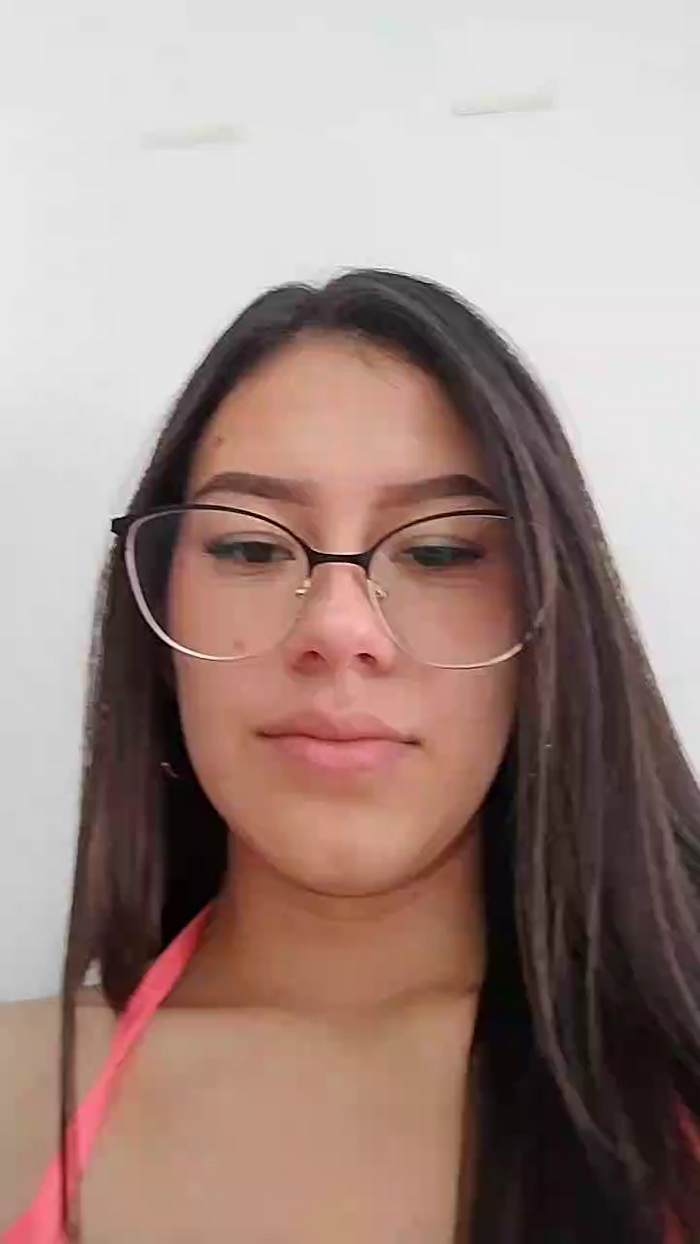 Abril_Hills