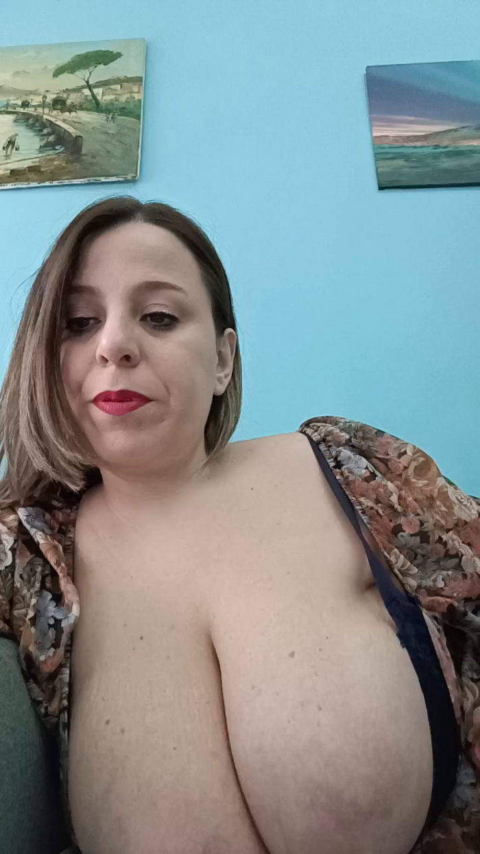 emma96_hot