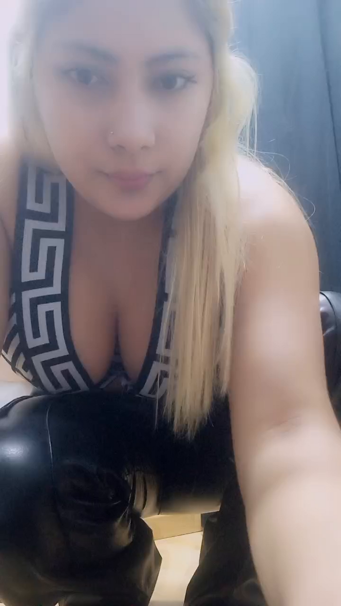 zoe_kimm