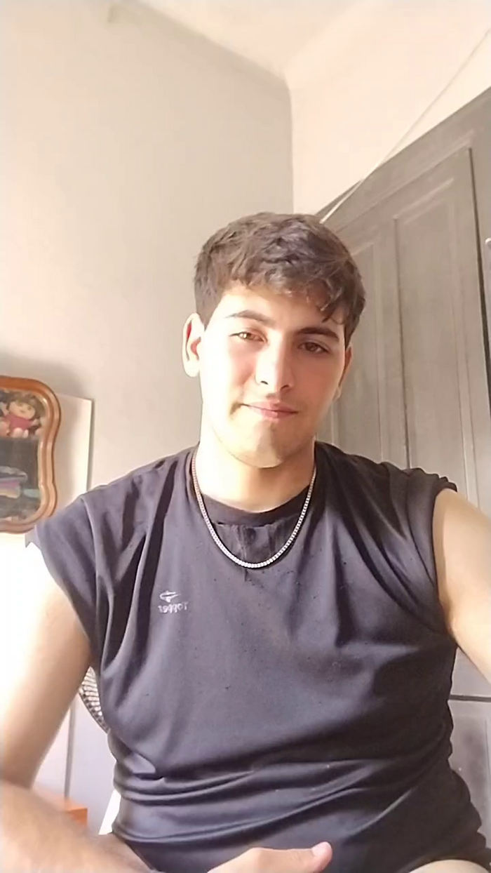 Lucas_Pink1