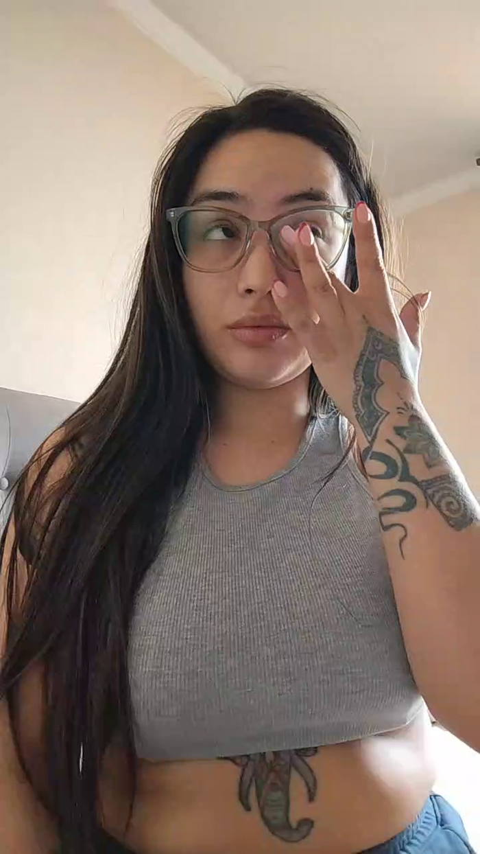 Latinaakita4