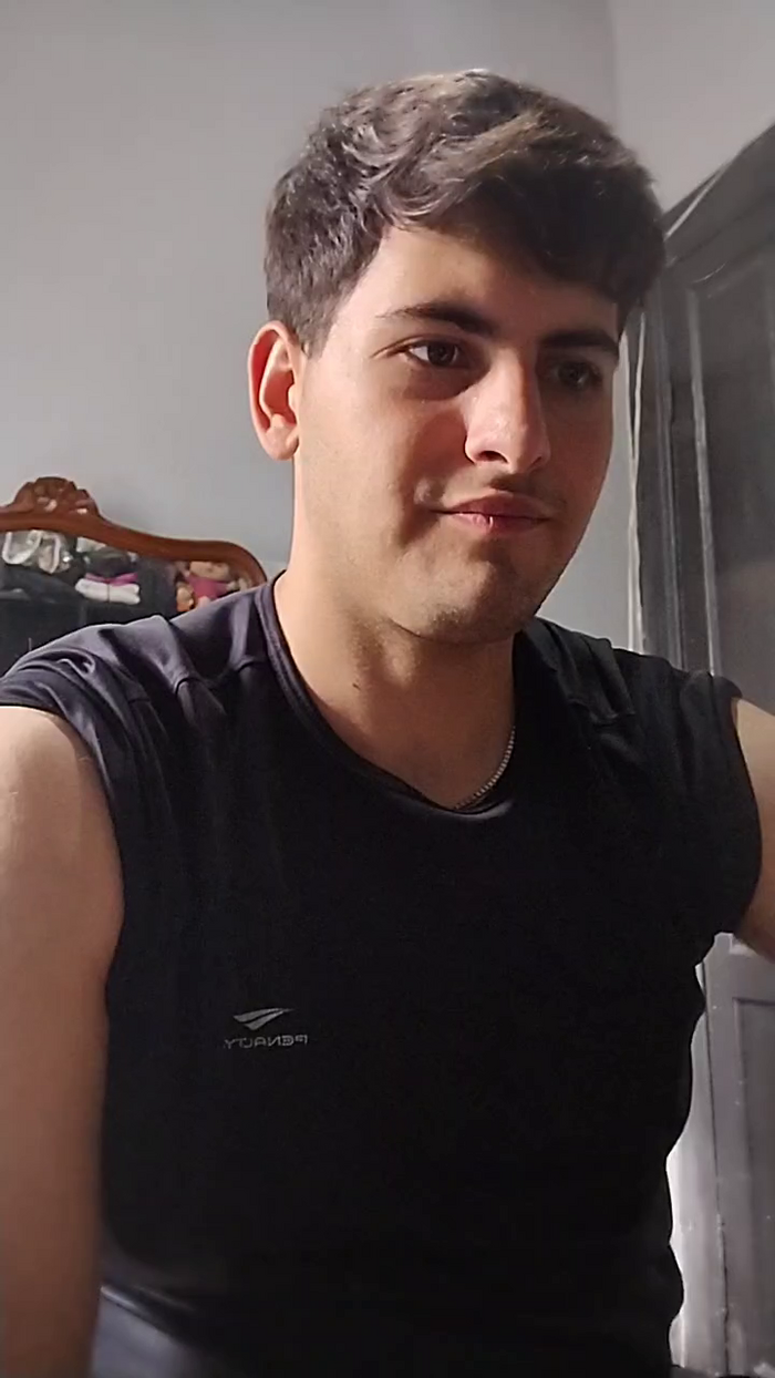 Lucas_Pink1
