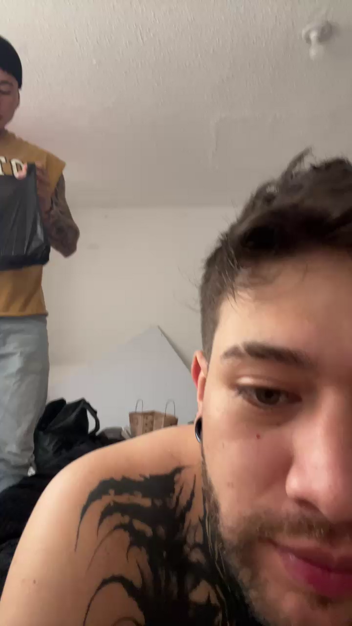 the_boys_naugh1