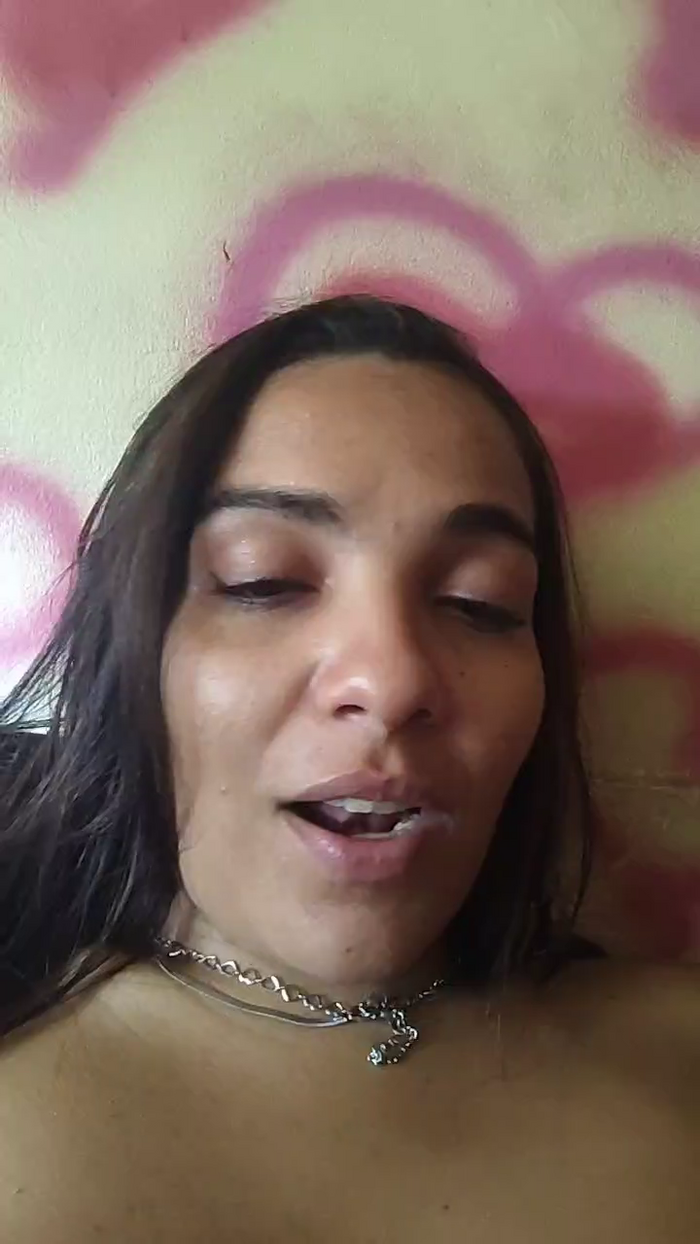 Larissasweet03