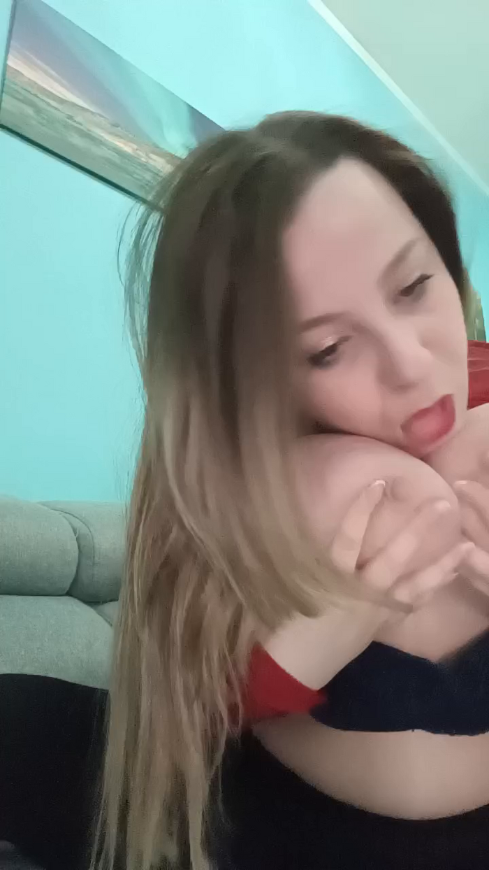 emma96_hot