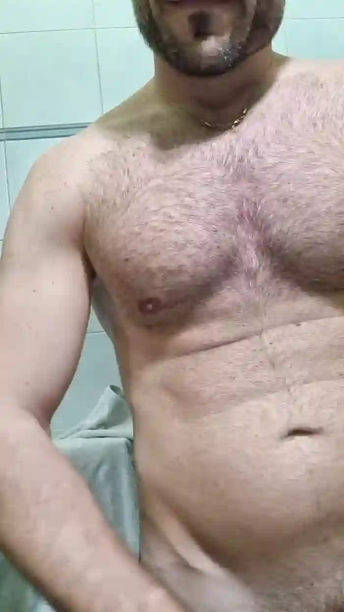 2025/01/01/cam4-giovan2020-20-49-23