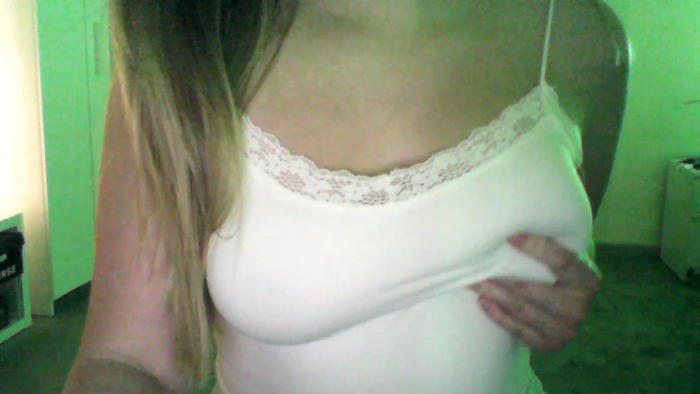 Camgirlie19