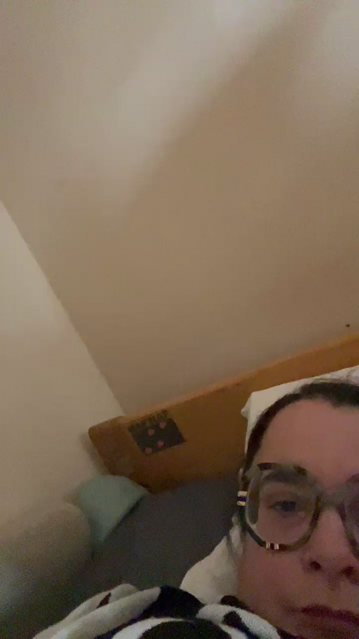 Hugetitshuge