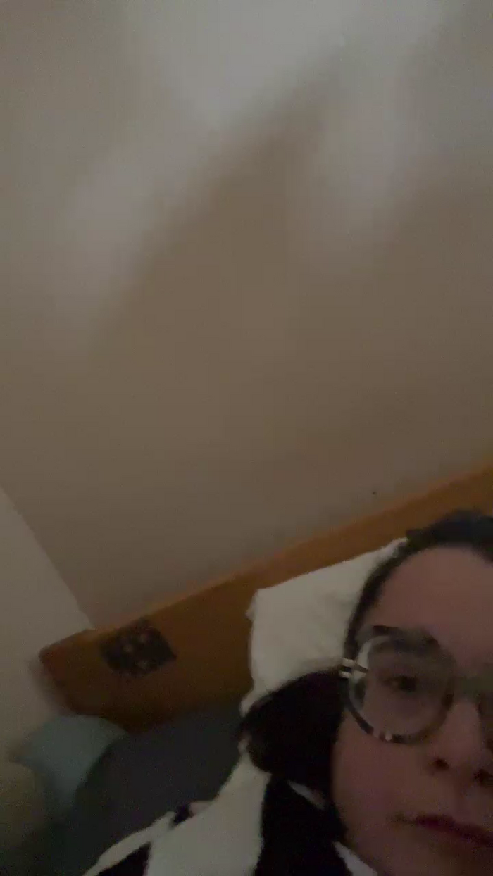 Hugetitshuge